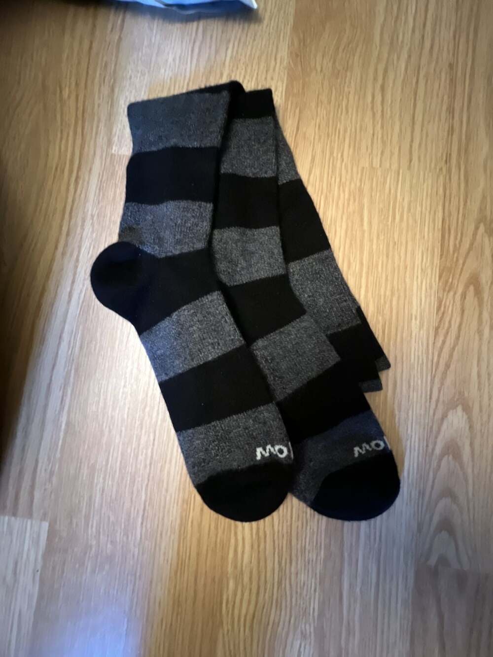 Wellow Charcoal Stripe Moderate Graduated Compression Socks